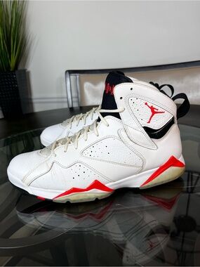 Nike Air Jordan 7 Retro
White Infrared Men's Sz 12